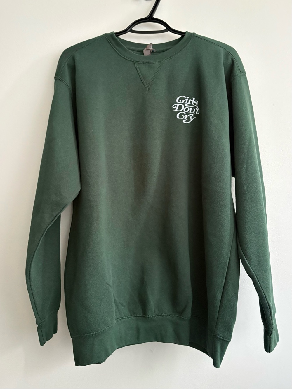 Girls Don’t Cry Forest Green Embroidered Crewneck Sweatshirt Size L